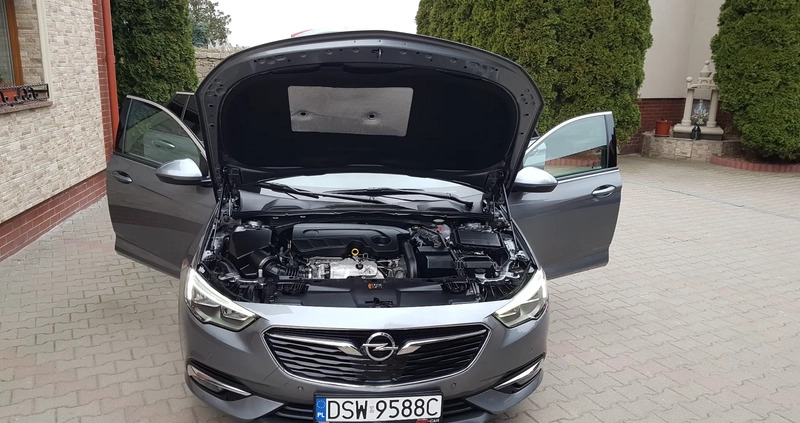 Opel Insignia cena 63900 przebieg: 149000, rok produkcji 2018 z Strzegom małe 742